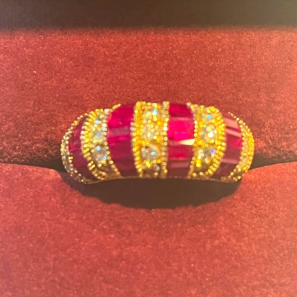 Elegant Gold, Diamond, and Ruby Ring. Appraised 8/1 at $2,800. Selling for $900